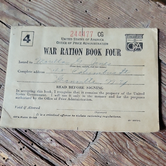 Vintage War Ration Booklet - Picture 1 of 5